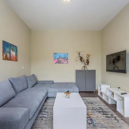 Ancora Apartman *