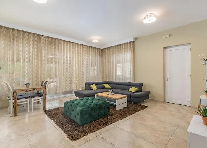 Ancora 아파트 사부드리자